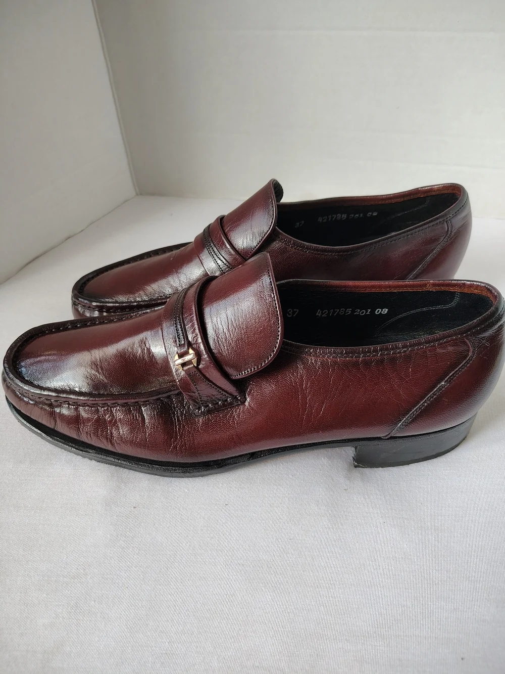 Florsheim Burgundy Leather Penny Loafers with Brass Accent Size 10 D